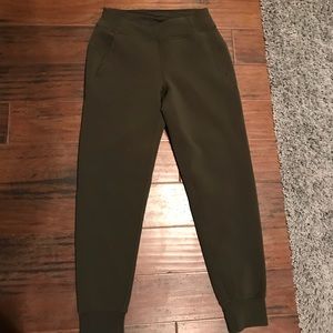 Lululemon joggers